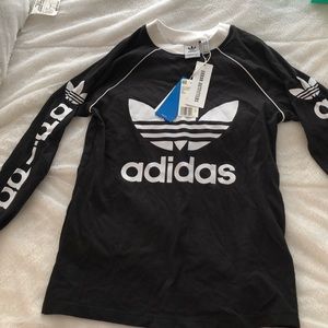 Adidas og tee